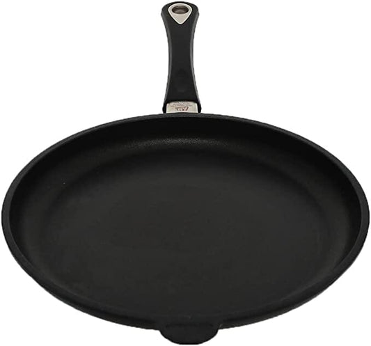 AMT - Frypan with Black Handle - Black - Cast Aluminum - 32cm
