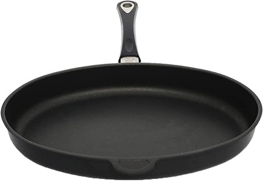 AMT - Frypan with Black Handle - Black - Cast Aluminum - 41x27cm
