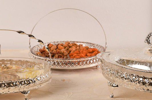 Queen Anne - Round Hors d'oeuvre with Handle - Silver Plated Metal - 23cm