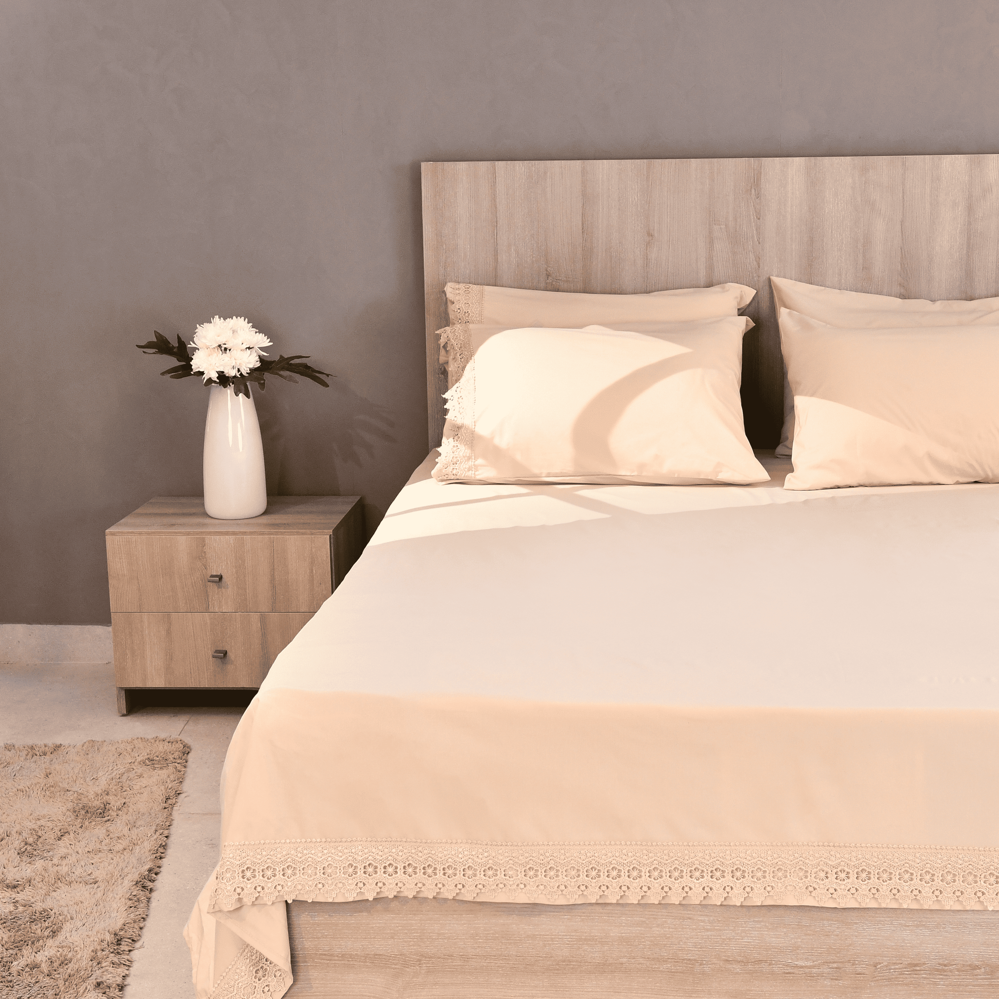 Senzo -  Flat Beige Bed Sheet Set With Dantelle 5 Pieces - 240x260cm - 250 TC